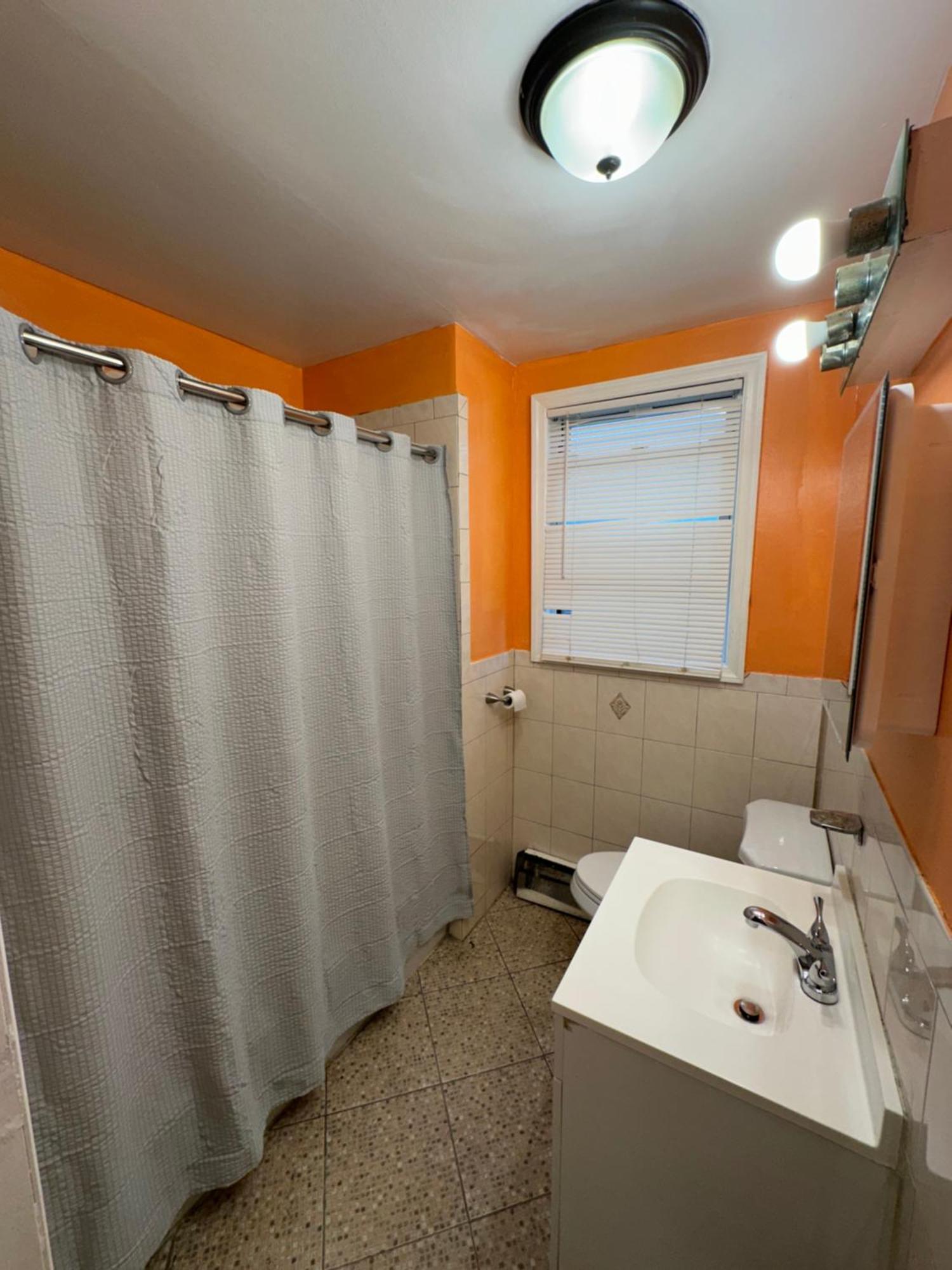 Fidelia Jade Room Queen Bed Minutes From Newark Liberty International Airport And Newark Penn Station エクステリア 写真