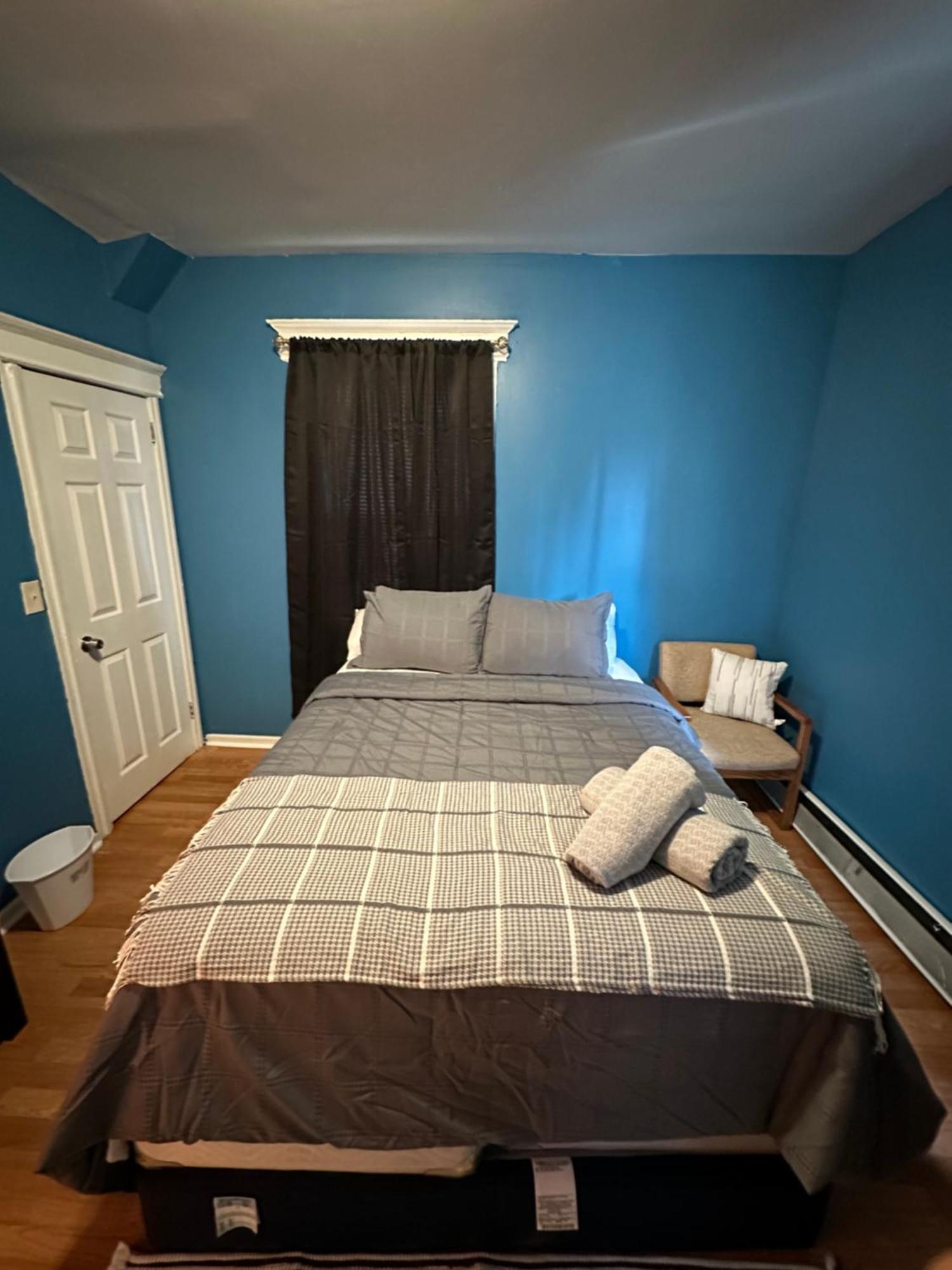 Fidelia Jade Room Queen Bed Minutes From Newark Liberty International Airport And Newark Penn Station エクステリア 写真